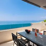 Appartement Paoma Penthouse With Jacuzzi Podstrana