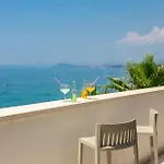 Paoma Penthouse With Jacuzzi * Podstrana