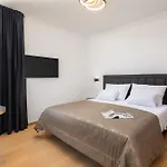 Paoma Penthouse With Jacuzzi *