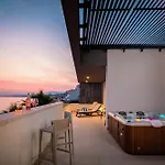 Appartement Paoma Penthouse With Jacuzzi