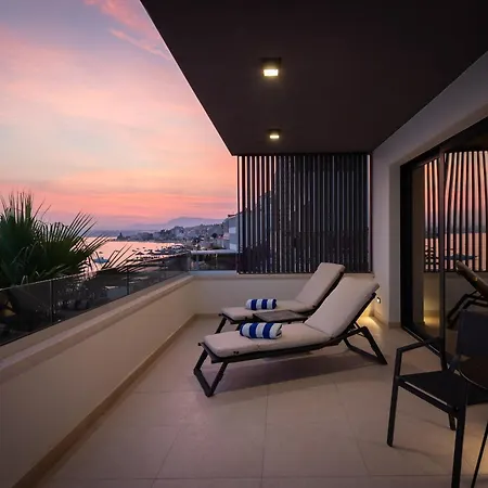 Paoma Luxury With Jacuzzi *