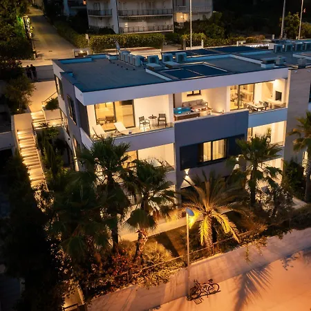 Apartament Paoma Penthouse With Jacuzzi *