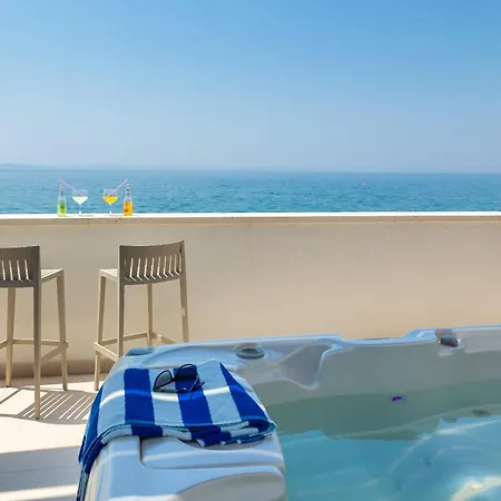Paoma Penthouse With Jacuzzi Apartament *