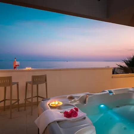 Paoma Penthouse With Jacuzzi Apartament *