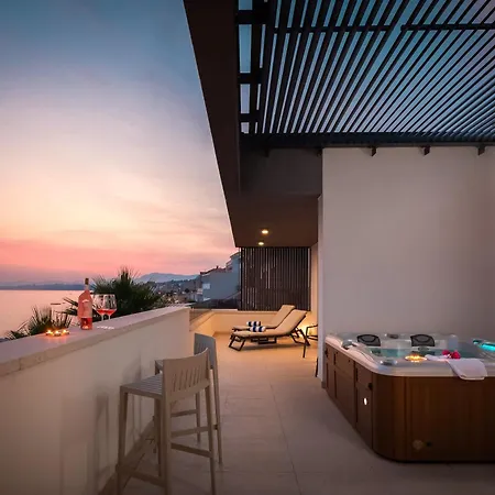 Paoma Penthouse With Jacuzzi Apartament *