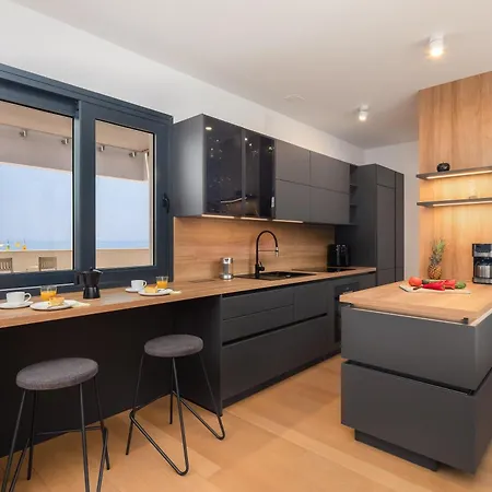 Apartament Paoma Penthouse With Jacuzzi