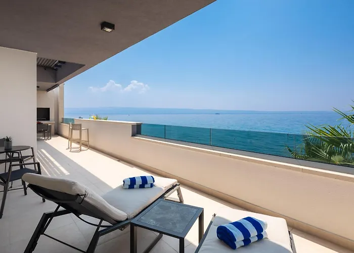 Appartamento Paoma Penthouse With Jacuzzi