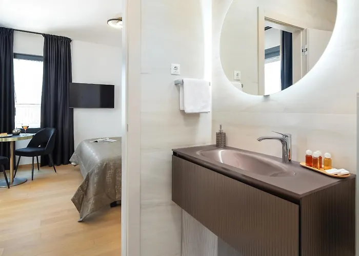 Paoma Penthouse With Jacuzzi