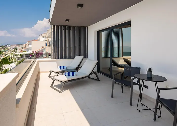 Appartamento Paoma Penthouse With Jacuzzi *